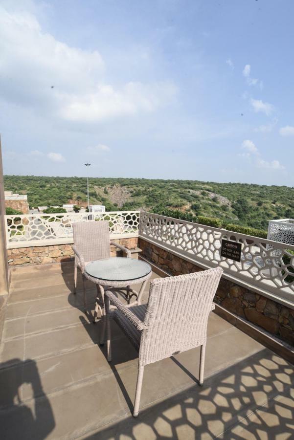 The Lalit Mangar Hotel Dhauj Eksteriør billede